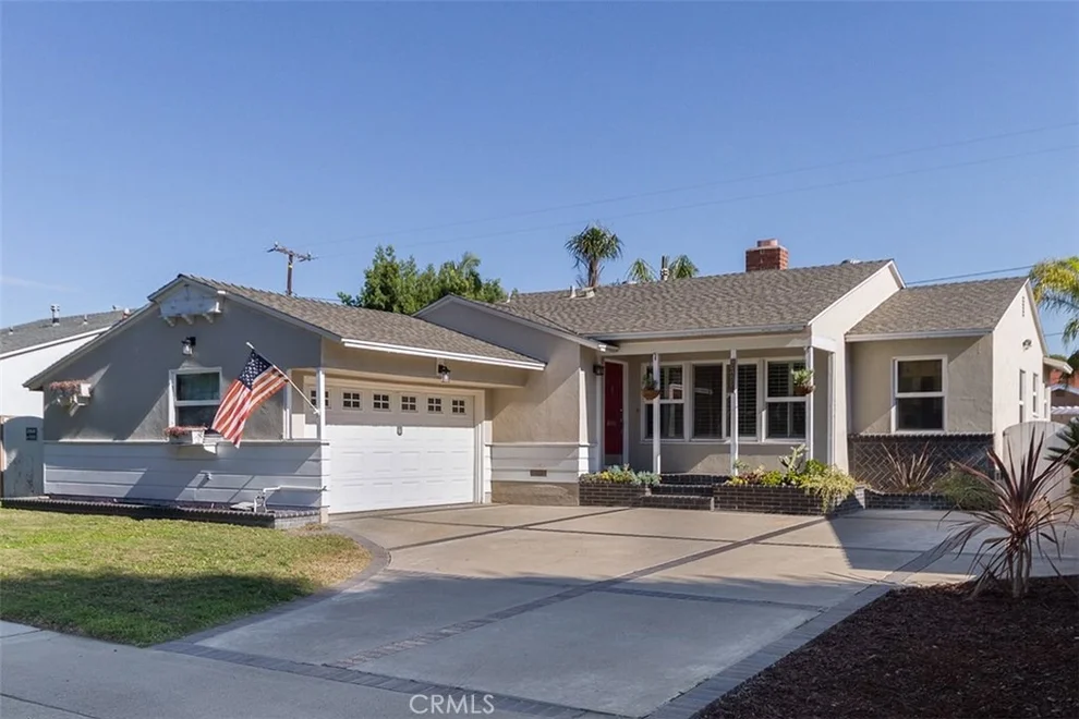 Unit for sale at 2321 N Forest Avenue, Santa Ana, CA 92706