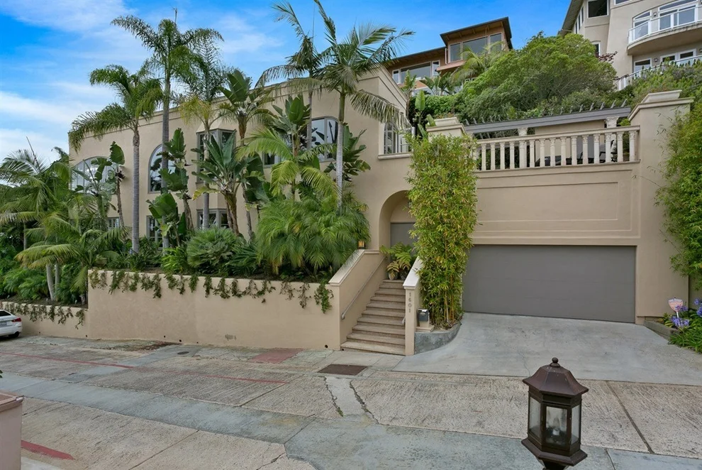 Unit for sale at 1601 Kearsarge Road, La Jolla, CA 92037