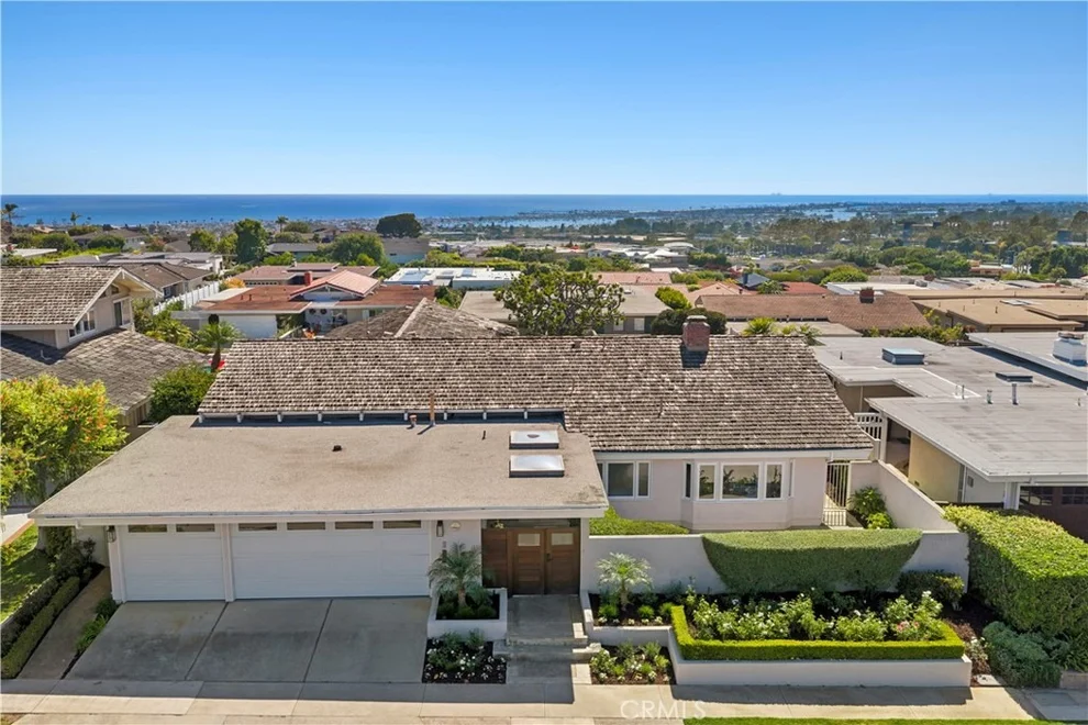 Unit for sale at 2601 Lighthouse, Corona Del Mar, CA 92625