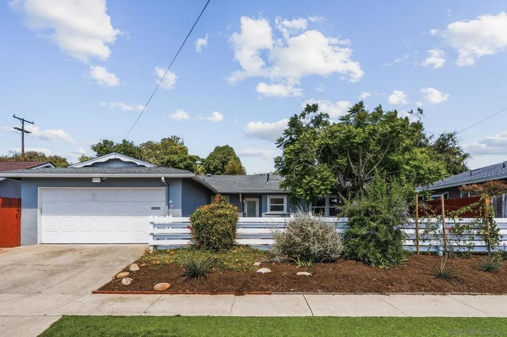 Unit for sale at 5217 Cole St, San Diego, CA 92117