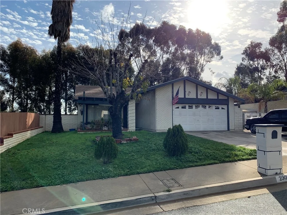 Unit for sale at 2301 Mesquite Lane, Corona, CA 92882