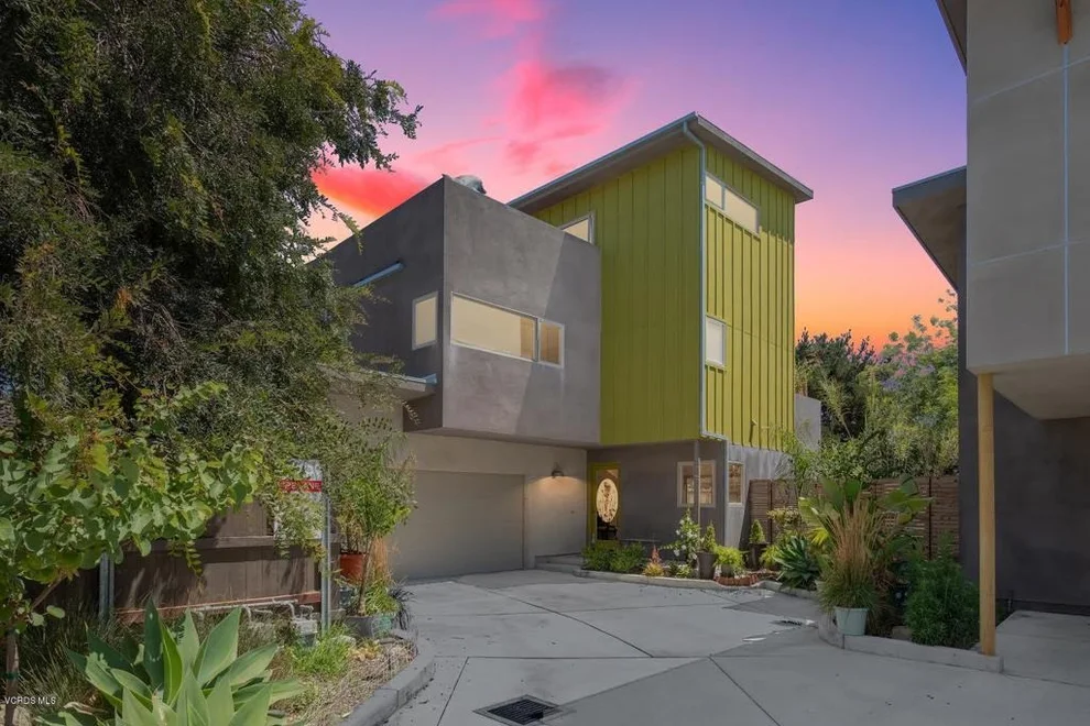 Unit for sale at 215 E Scott Street, Port Hueneme, CA 93041