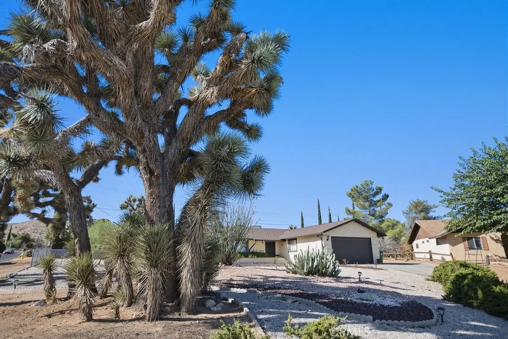 Unit for sale at 56347 Tamarisk Court, Yucca Valley, CA 92284