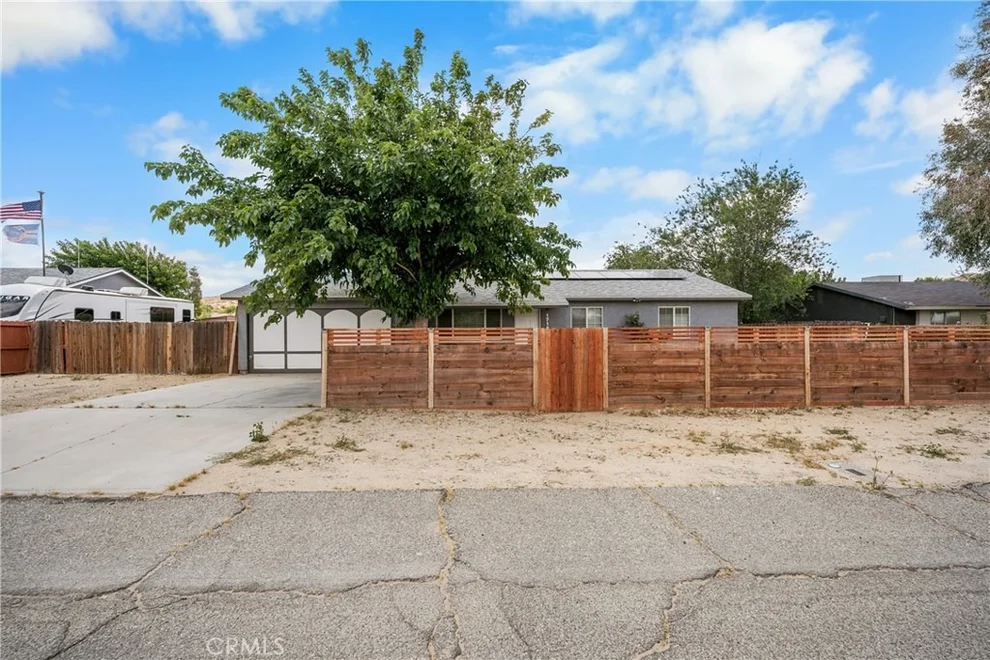 Unit for sale at 17152 Schollview Avenue, Palmdale, CA 93591