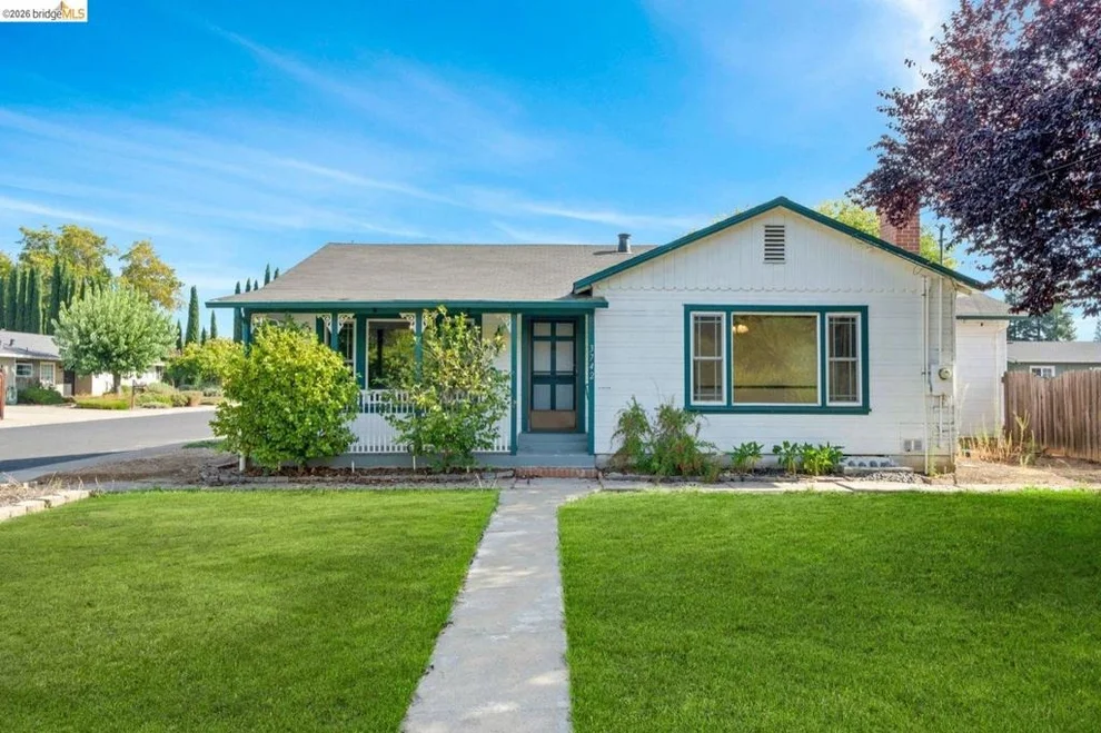Unit for sale at 3742 Walnut Ave, Concord, CA 94519
