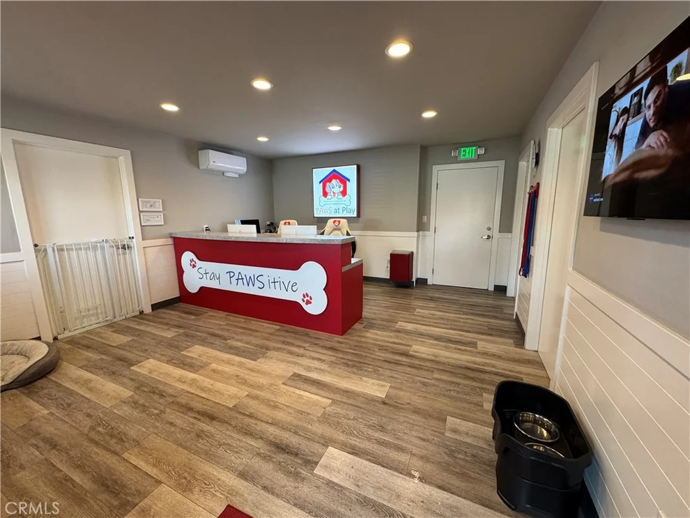 Unit for sale at 606 W Collins, Orange, CA 92867
