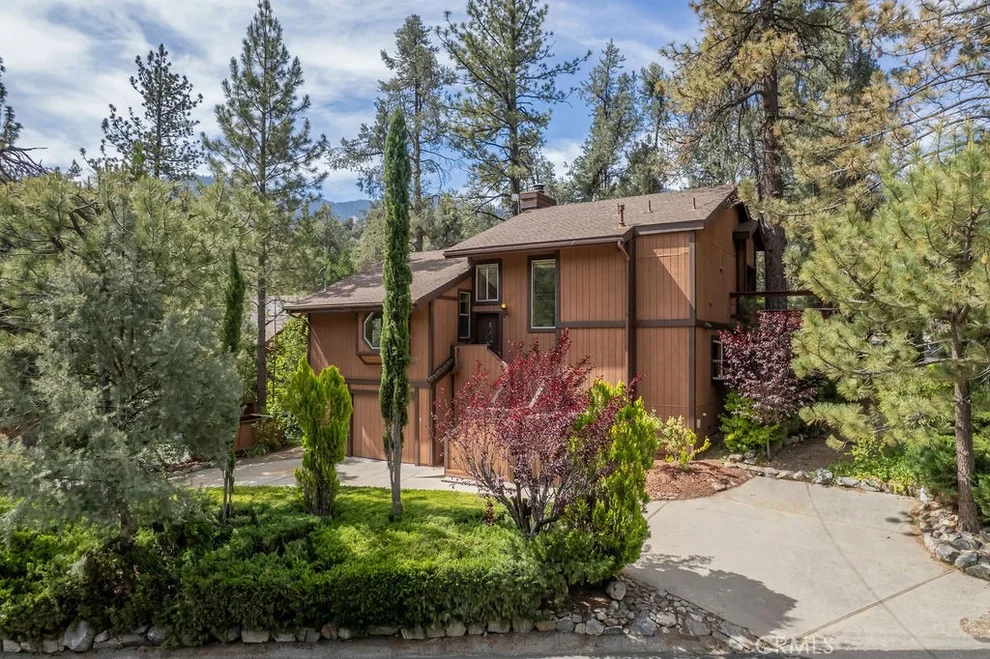 Unit for sale at 15908 Edgewood, Pine Mountain Club, CA 93222