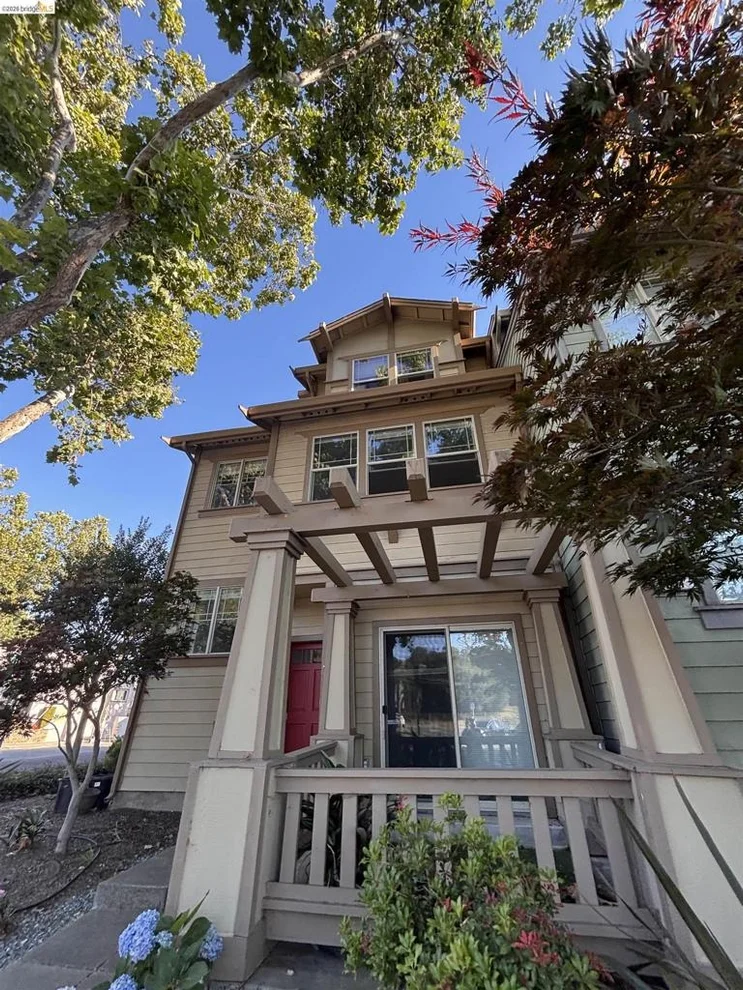 Unit for sale at 659 Macarthur Blvd., San Leandro, CA 94577