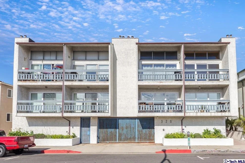 Unit for sale at 320 Hermosa Avenue, Hermosa Beach, CA 90254