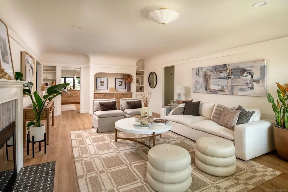 Unit for sale at 4254 Ampudia, San Diego, CA 92103