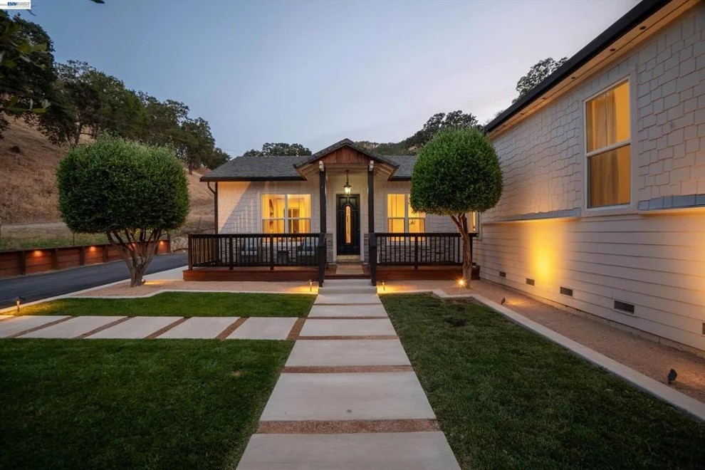 Unit for sale at 16800 Marsh Creek Rd, Clayton, CA 94517