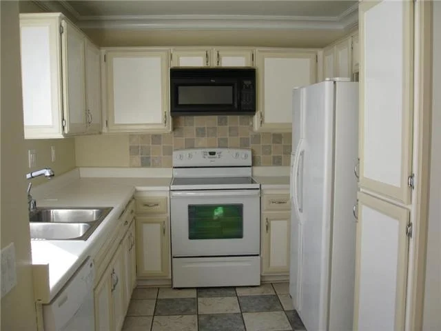 Unit for sale at 955 Postal Way, Vista, CA 92083