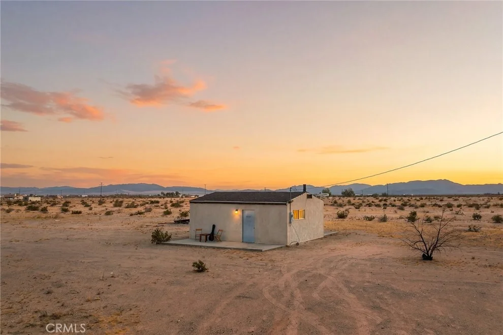 Unit for sale at 82229 Raven Roost, 29 Palms, CA 92277