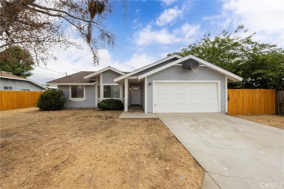 Unit for sale at 13707 4th, Yucaipa, CA 92399