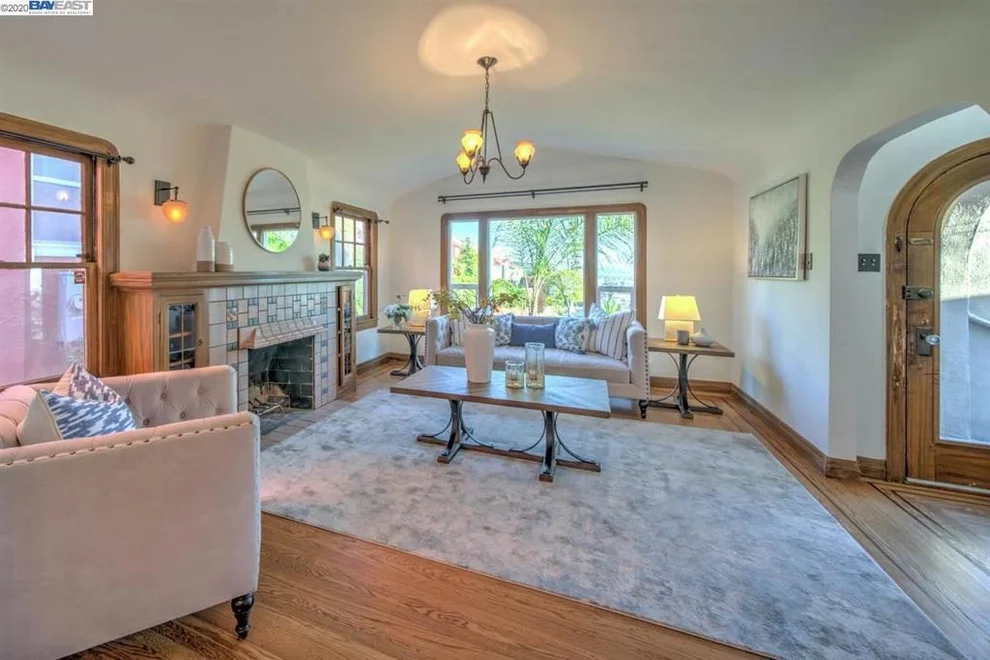Unit for sale at 3337 Birdsall Ave, Oakland, CA 94619-2618