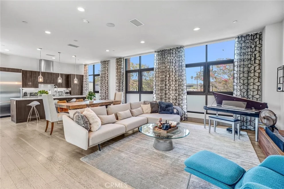 Unit for sale at 820 Mission Street, South Pasadena, CA 91030