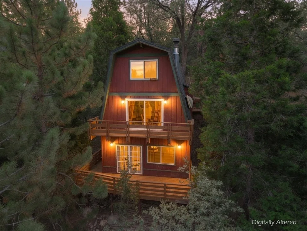 Unit for sale at 28673 Manitoba, Lake Arrowhead, CA 92352