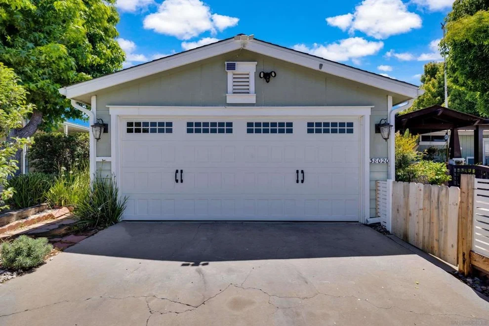 Unit for sale at 38020 Calle Confite, Murrieta, CA 92563