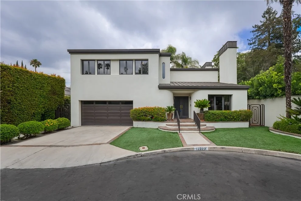 Unit for sale at 12023 Laurel Lane, Studio City, CA 91604