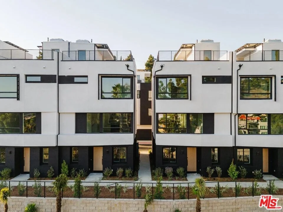 Unit for sale at 3832 N Emery Way, Los Angeles, CA 90065
