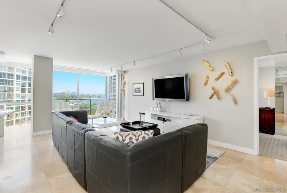Unit for sale at 1760 Avenida del Mundo, Coronado, CA 92118