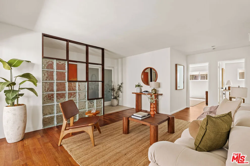 Unit for sale at 2225 20th Street, Santa Monica, CA 90405