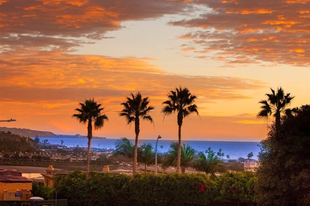 Unit for sale at 830 S Cedros, Solana Beach, CA 92075