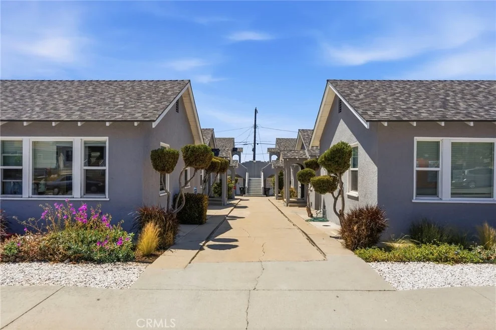 Unit for sale at 1047 W 7th, San Pedro, CA 90731