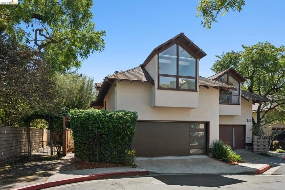 Unit for sale at 1100 Tevlin St, Albany, CA 94706