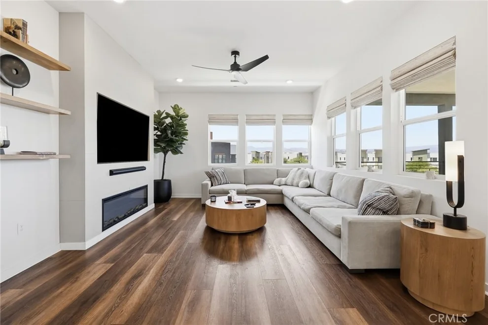 Unit for sale at 27525 Illumination Court, Valencia, CA 91381