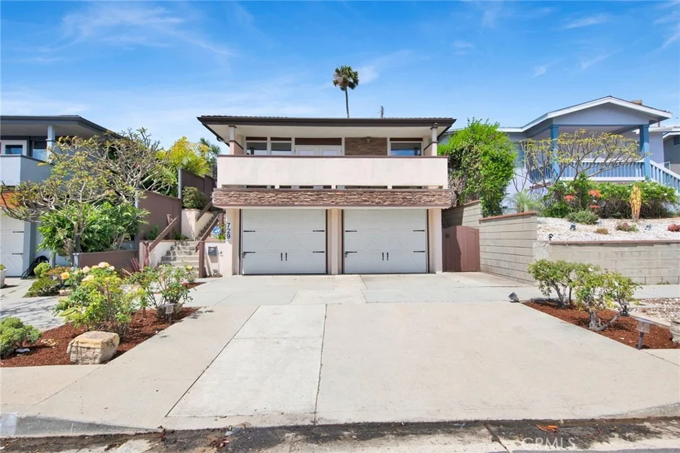 Unit for sale at 729 S Leland, San Pedro, CA 90731