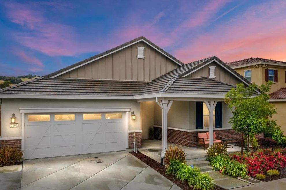 Unit for sale at 2601 Apple Tree Way, Gilroy, CA 95020