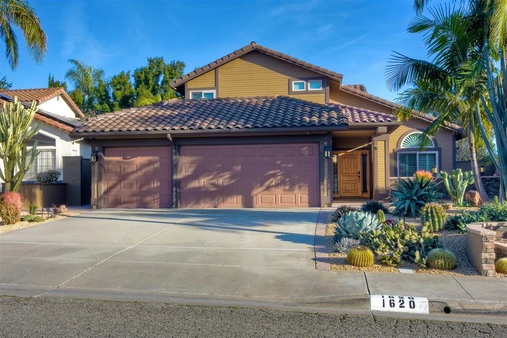 Unit for sale at 1620 Avenida Oceano, Oceanside, CA 92056
