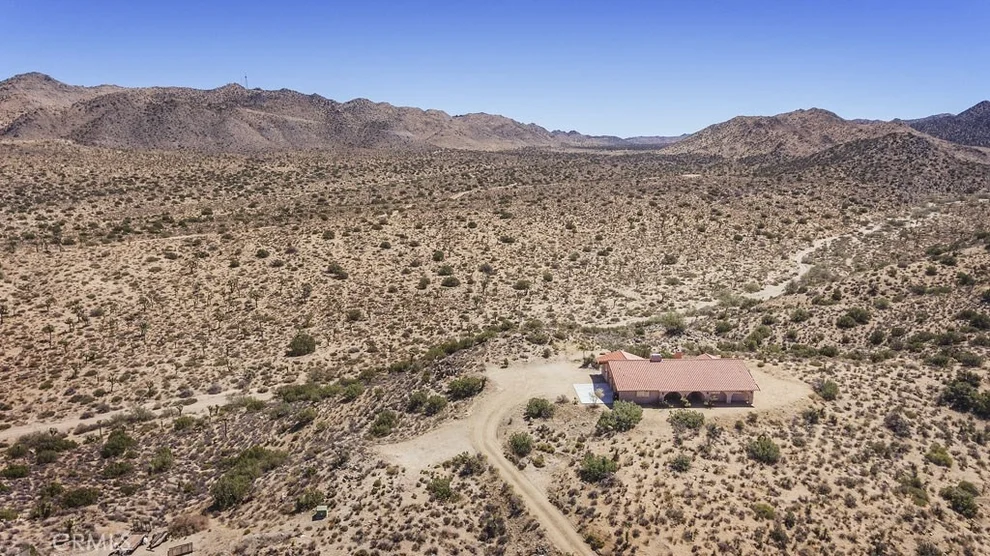 Unit for sale at 58969 Carmelita Circle, Yucca Valley, CA 92284