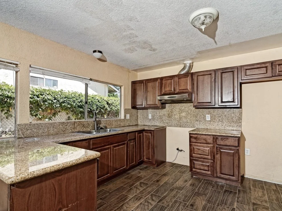 Unit for sale at 7520 San Vicente St, San Diego, CA 92114