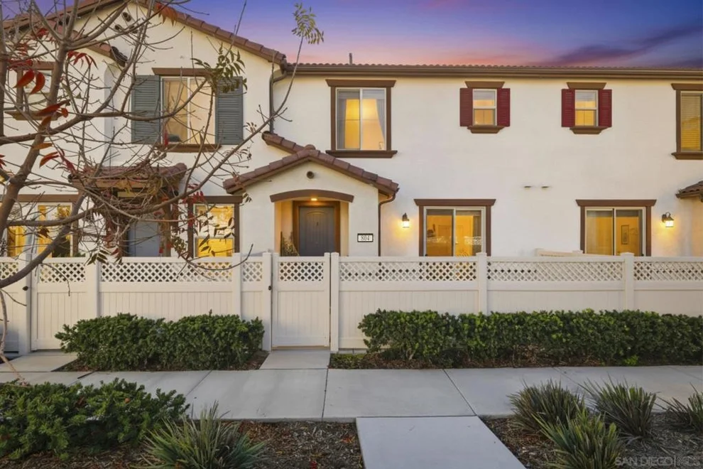 Unit for sale at 24120 Dolcetto Ave, Murrieta, CA 92562