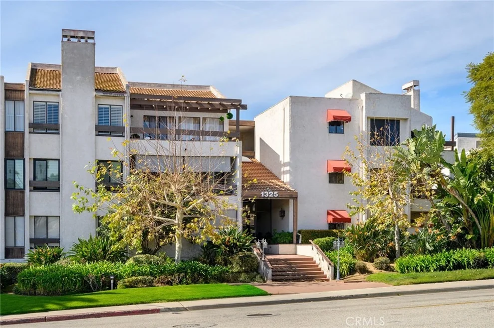 Unit for sale at 1325 Valley View Road, Glendale, CA 91202