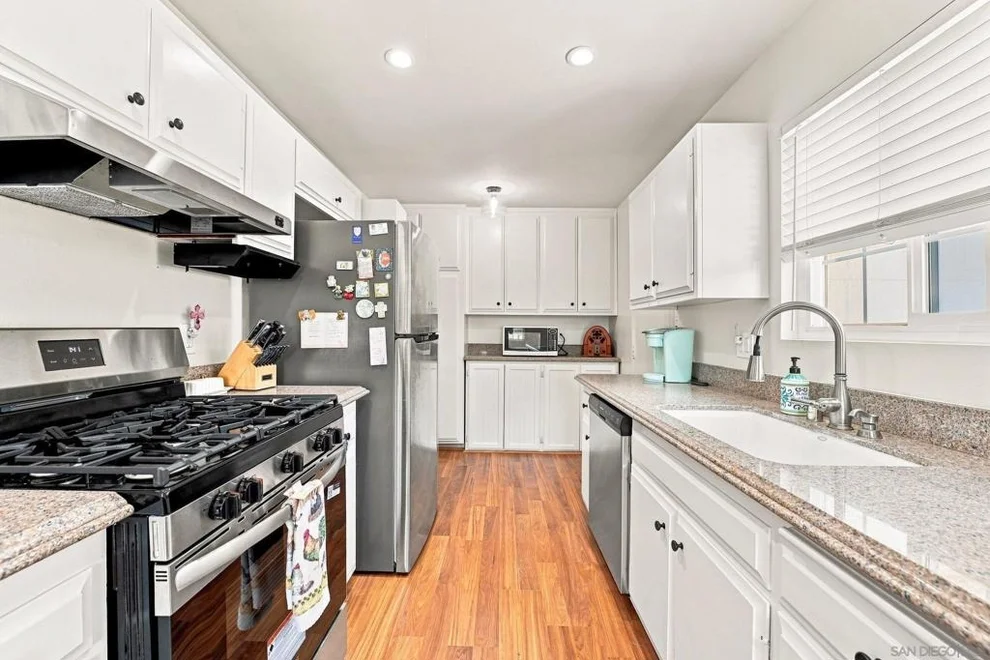 Unit for sale at 3719 Mira Pacific Dr, Oceanside, CA 92056