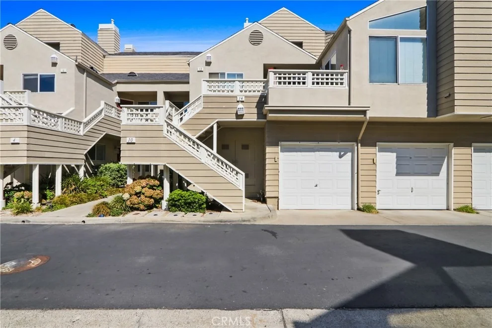 Unit for sale at 10 Glenoaks, Aliso Viejo, CA 92656