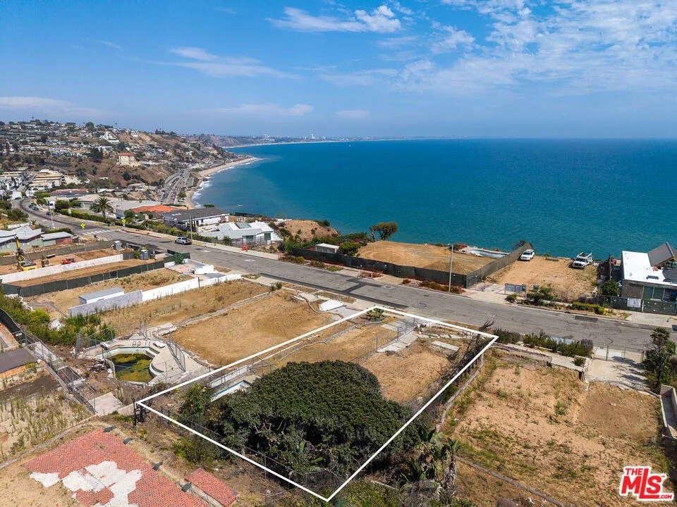 Unit for sale at 18341 Coastline Drive, Malibu, CA 90265