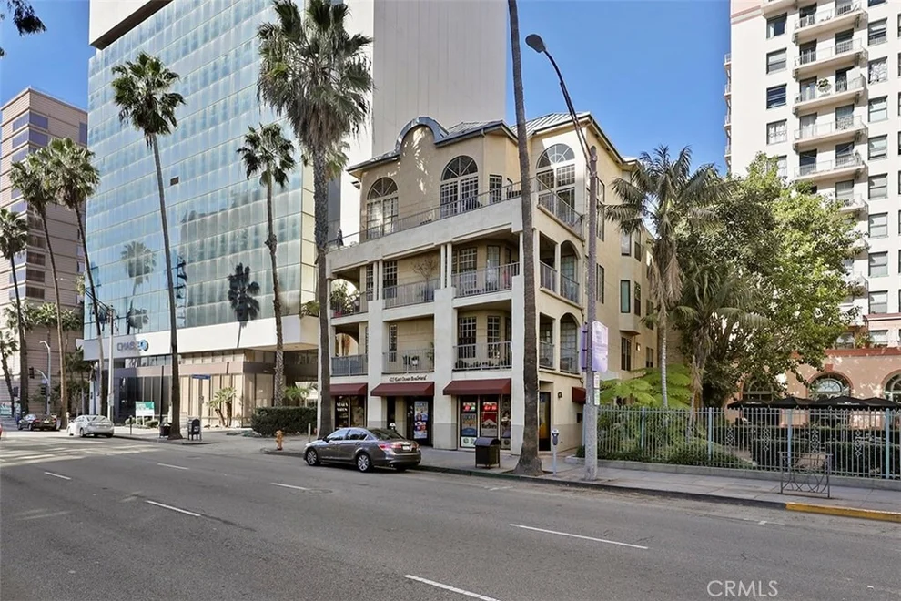 Unit for sale at 425 E Ocean Boulevard, Long Beach, CA 90802