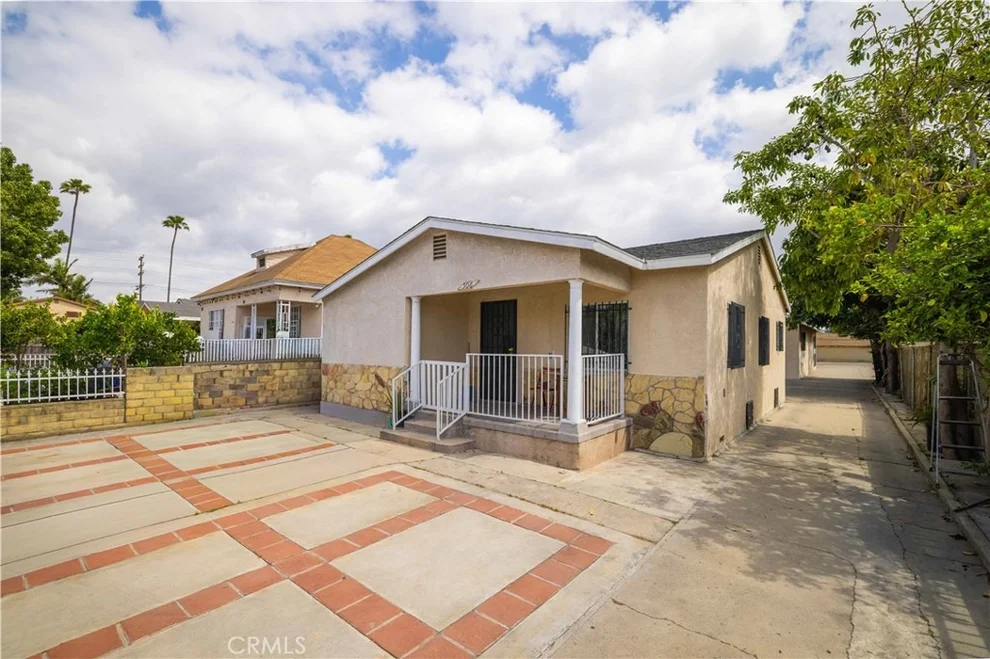 Unit for sale at 506 E 62nd Street, Los Angeles, CA 90003