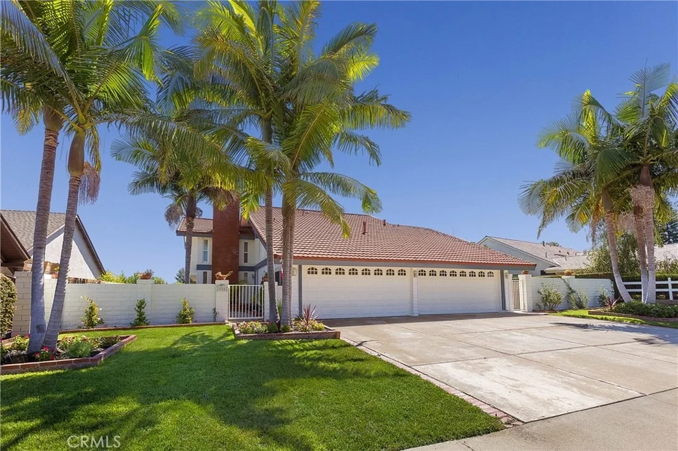 Unit for sale at 25862 Calle Ricardo, San Juan Capistrano, CA 92675