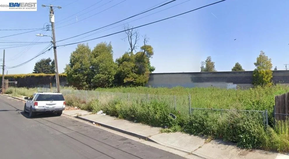Unit for sale at 22680 Happyland Ave, Hayward, CA 94541