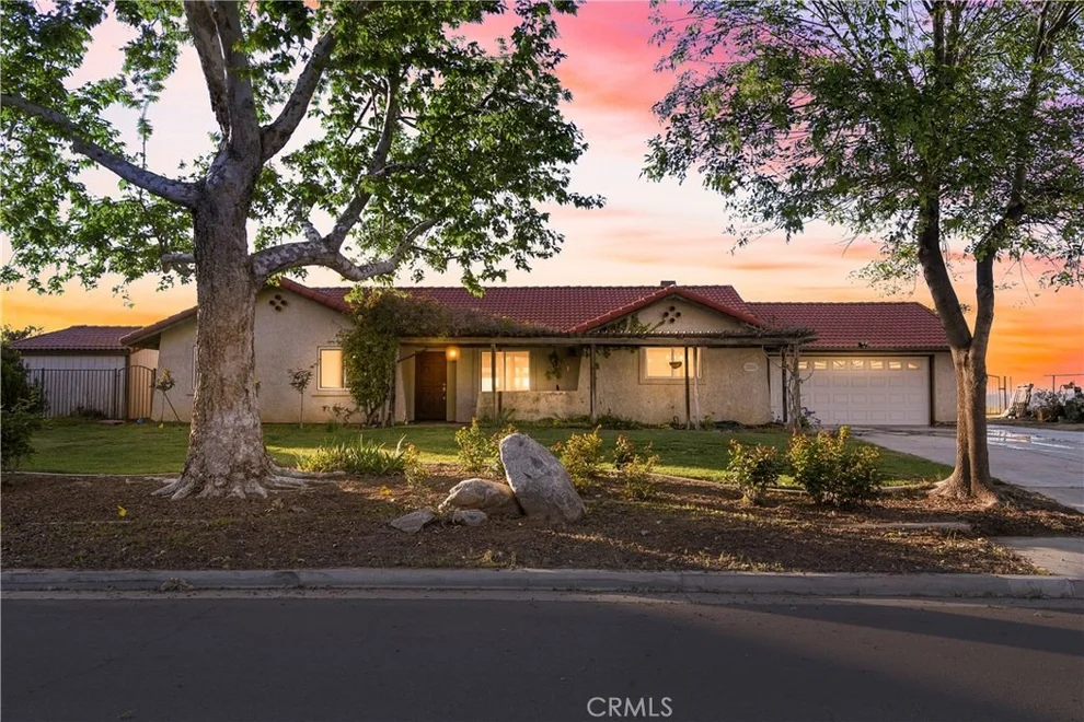 Unit for sale at 10855 Valley Drive, Riverside, CA 92505