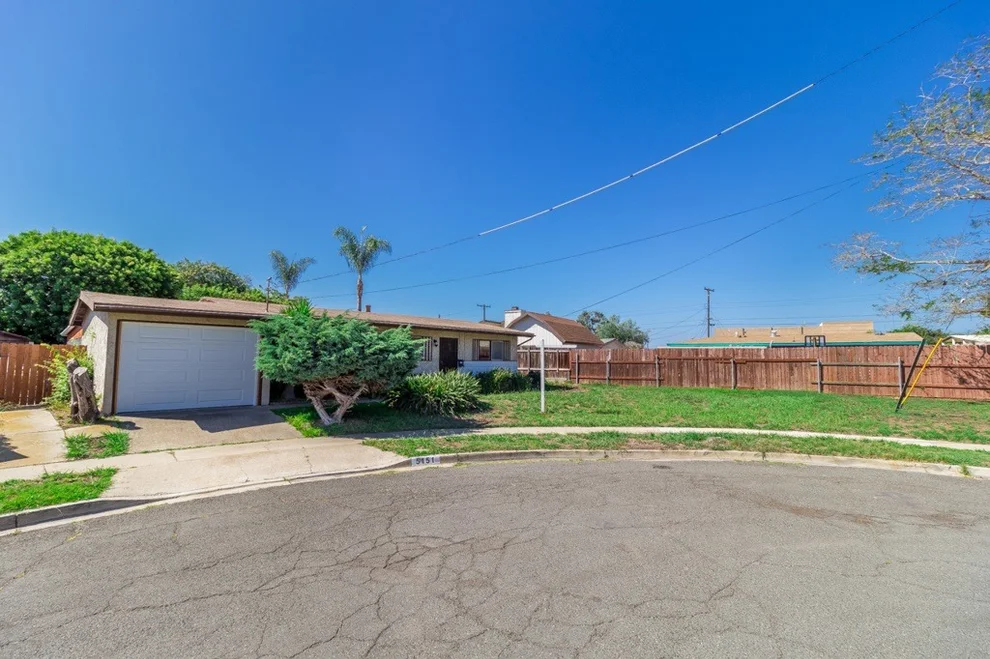 Unit for sale at 5151 Appleton St, San Diego, CA 92117