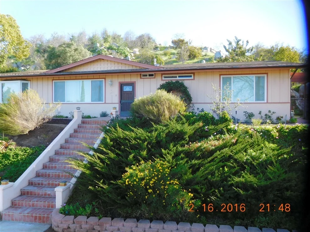 Unit for sale at 754 Via Flora, San Marcos, CA 92069