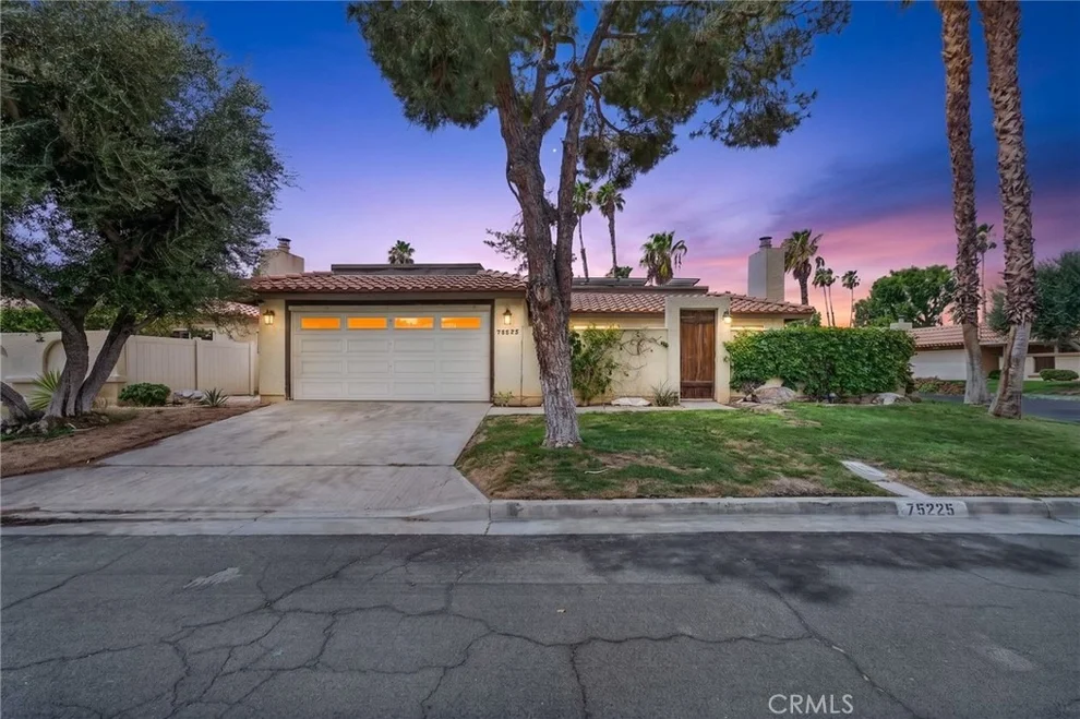 Unit for sale at 75225 Vista Corona, Palm Desert, CA 92211
