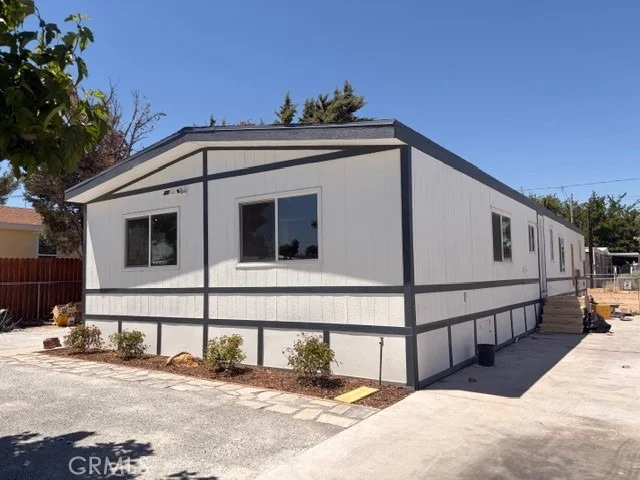 Unit for sale at 19096 Westlawn, Hesperia, CA 92345