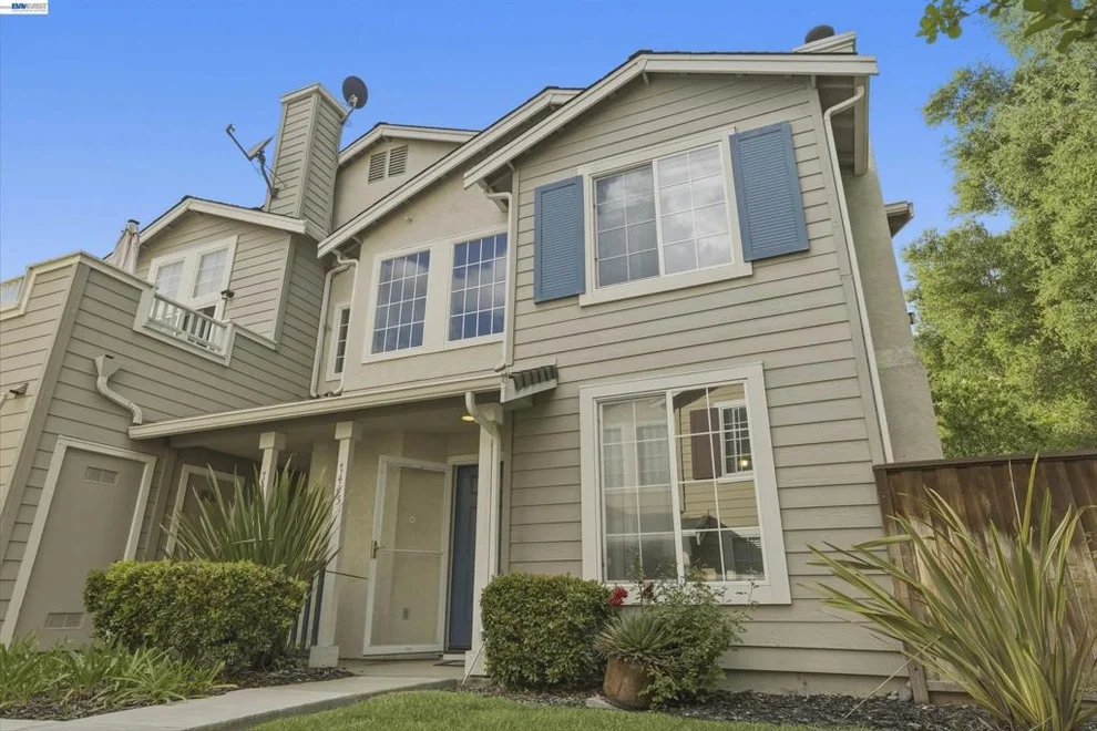 Unit for sale at 7445 Brigadoon Way, Dublin, CA 94568
